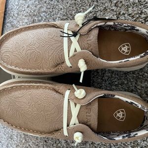 Ariat women’s shoes